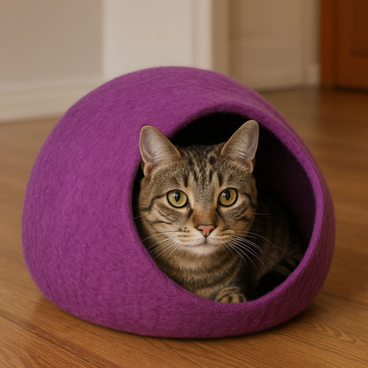 Luxury Felt Cat Cave – Handcrafted Wool Retreat – Magenta Plum